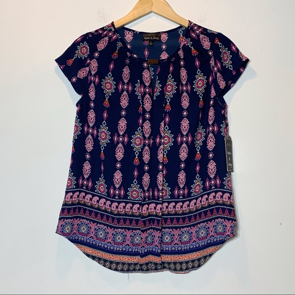 NWT Twine & String Keyhole Neckline Floral‎ Cap Sleeve Blouse